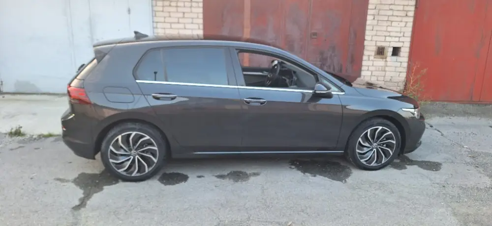 Автомобиль клиента — Анатолий